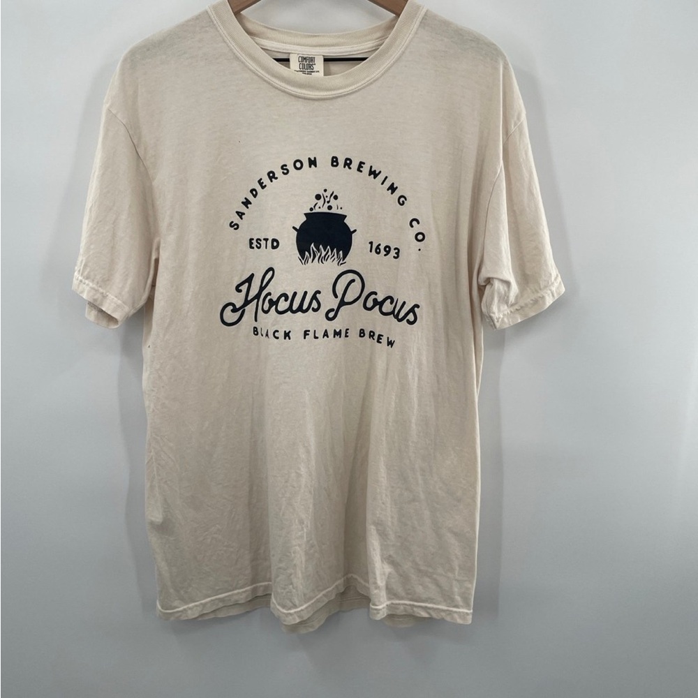 Cream Hocus Pocus Sanderson Sisters T-Shirt and Witchy Magnet Bundle